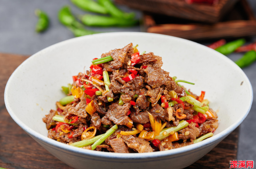 小炒黄牛肉这样做，能吃3碗米饭，详细教程