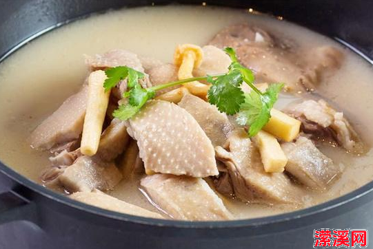 炖清汤大鹅最正宗的方法，清炖鹅肉怎么做才好吃