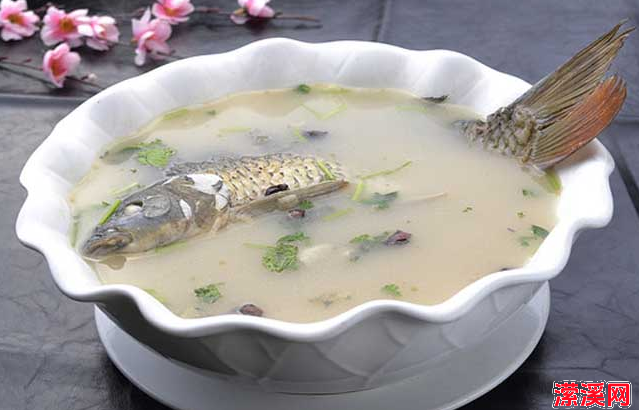 清炖鲤鱼的做法大全，鲜香味美的清炖鲤鱼汤