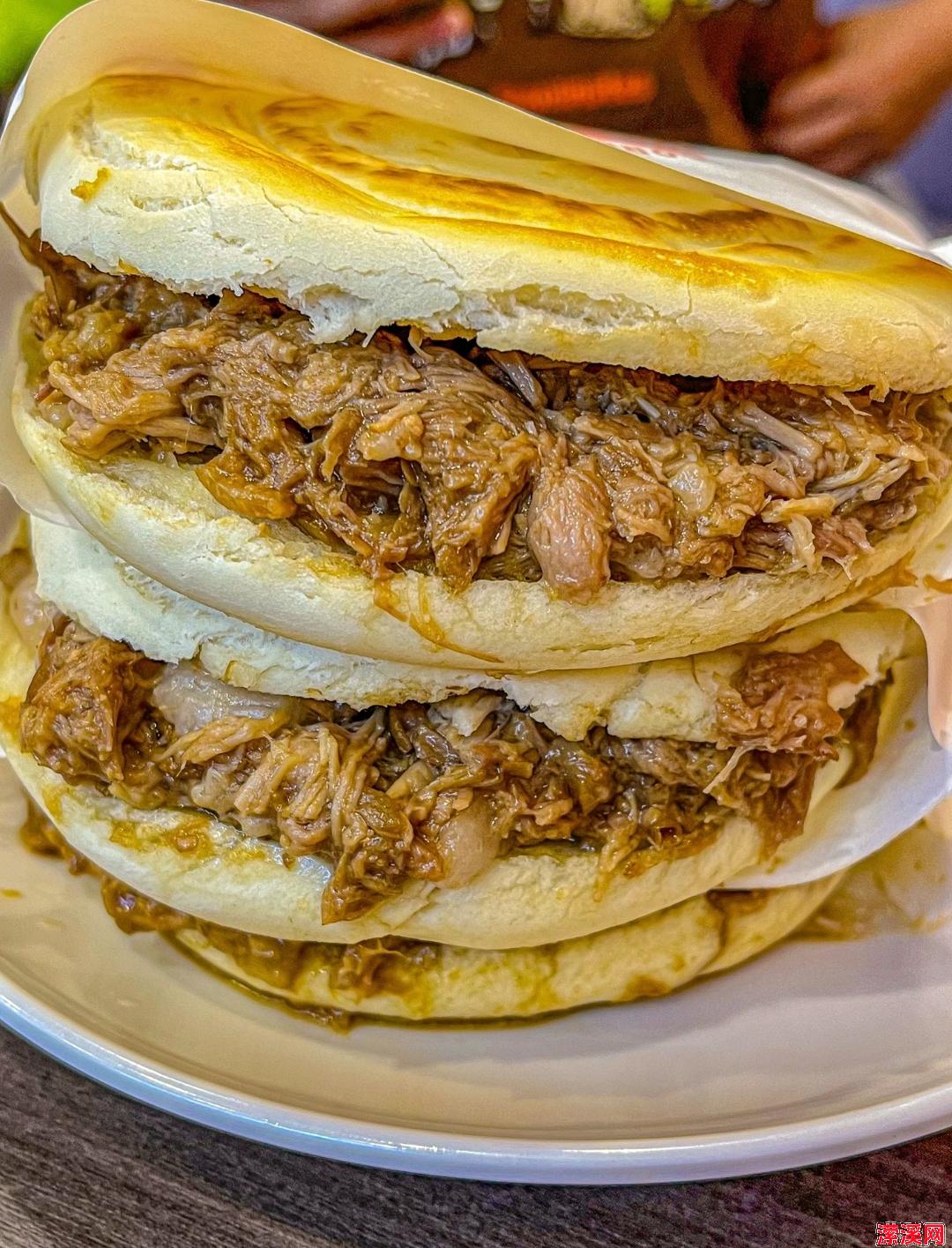 西安美食：肉夹馍，唇齿留香的陕西味道