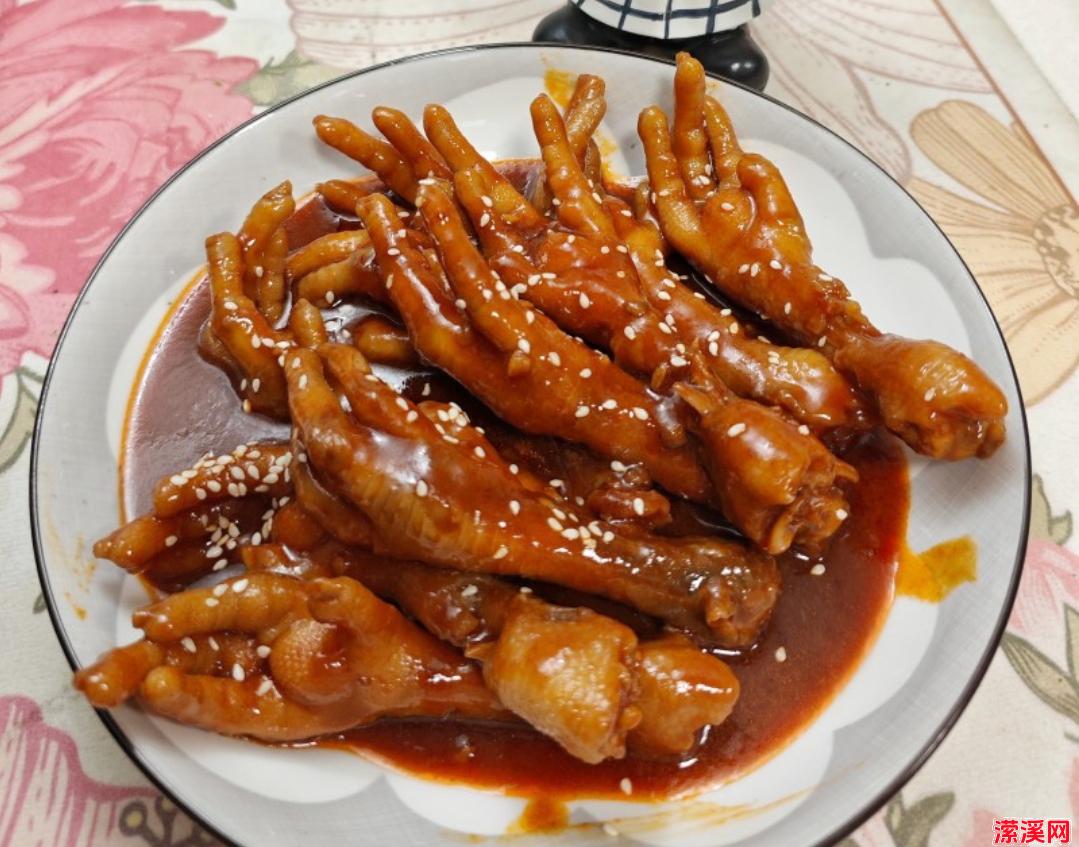 韩式风味鸡爪，酸辣爽口异国情调