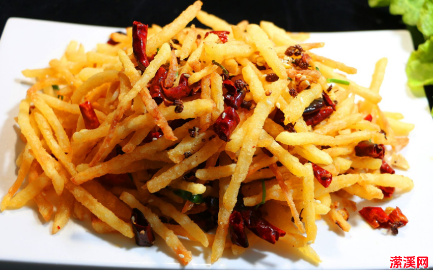 干煸土豆丝这样做，鲜香可口又下饭，百吃不腻