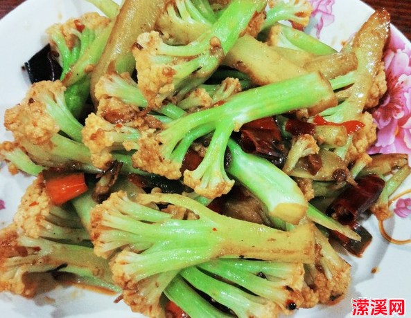 花菜这样炒才好吃，分享一招，脆嫩入味