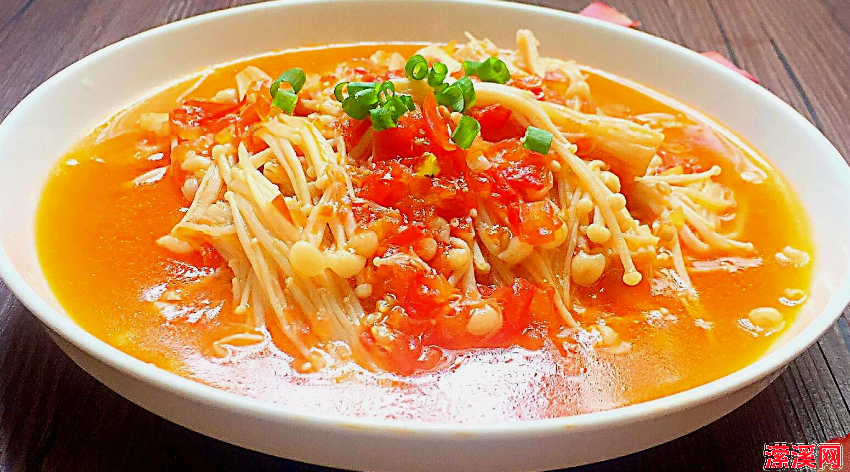 金针菇的做法很多，教你一个新做法，酸辣开胃