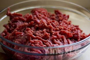 炖牛肉放什么配菜好吃，炖牛肉